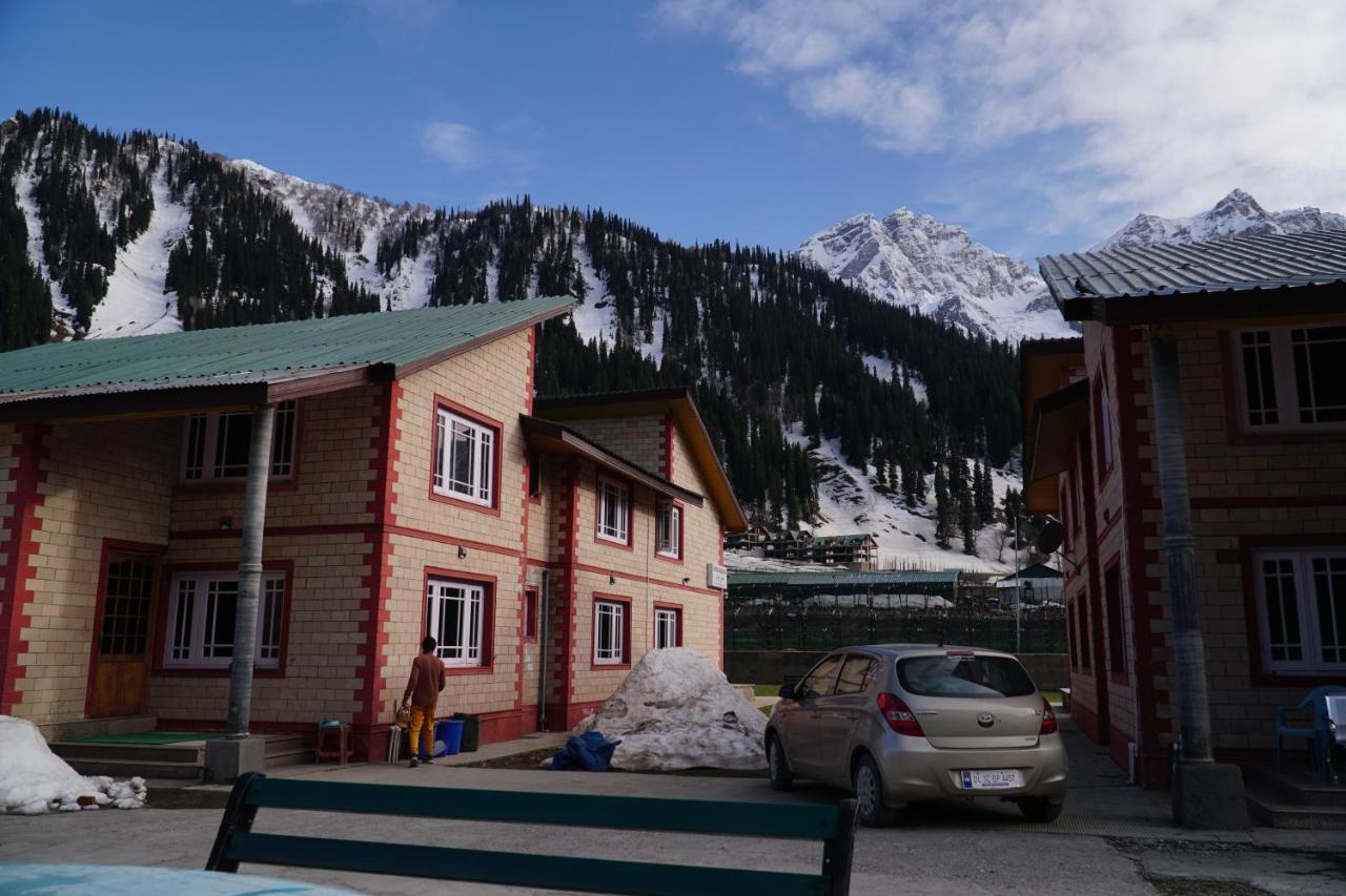 Hotel Barzman Sonāmarg Exterior foto